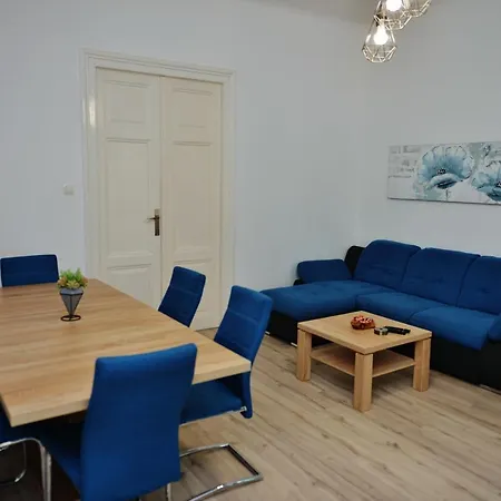 City Centar - Best Choice - Fiorello La Guardia Rijeka